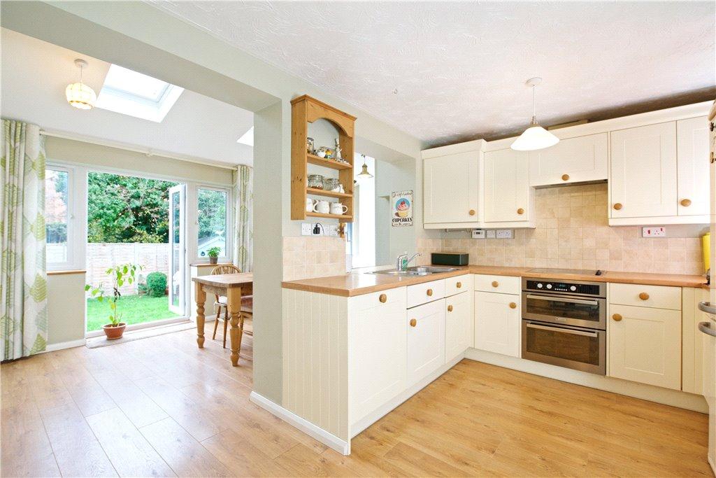 Kitchen/Breakfast Rm
