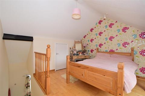 11a Percy Road, Mitcham, CR4 4JW