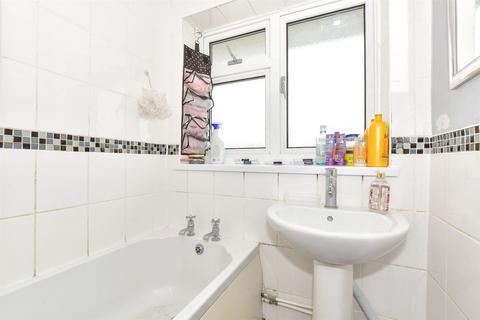 11 Windrush Close, Crawley, RH11 8LS