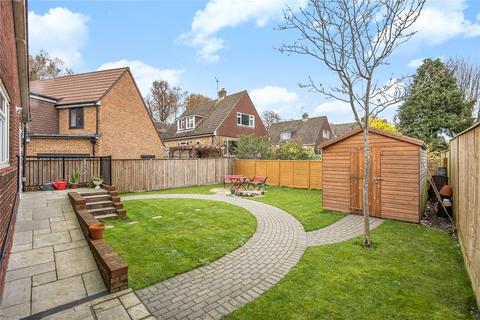 32 Brook Way, Romsey, SO51 7JZ
