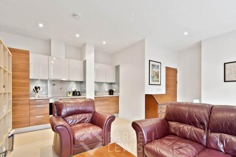 1 bedroom apartment to rent, Bromyard Avenue, London W3