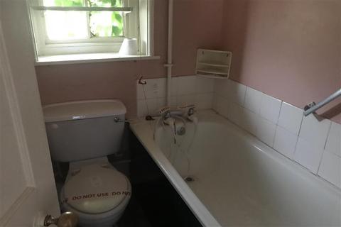 29 Hornbeam Grove, London, E4 6JE