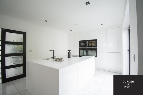 82 Compton Avenue, Poole, BH14 8PY