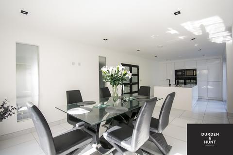 82 Compton Avenue, Poole, BH14 8PY