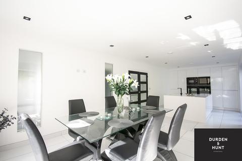 82 Compton Avenue, Poole, BH14 8PY