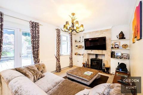 Fernside Copthall Green, Waltham Abbey, EN9 3SZ