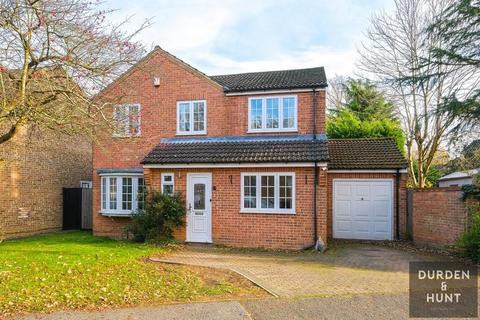 27 Abingdon Road, Sandhurst, GU47 9RN