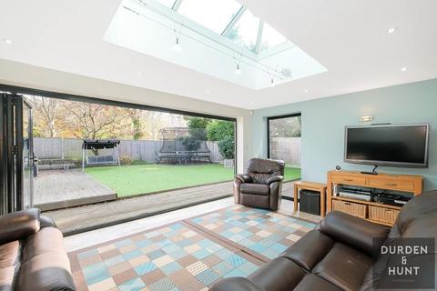 27 Abingdon Road, Sandhurst, GU47 9RN