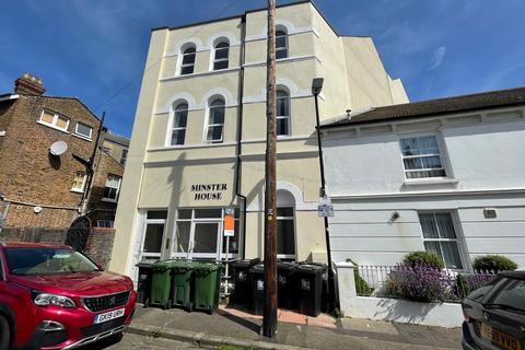 2 bedroom apartment to rent - Eastbourne BN21