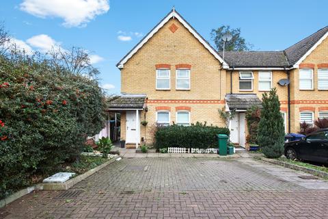 16 Mallard Close, London, W7 2PX