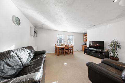 16 Mallard Close, London, W7 2PX
