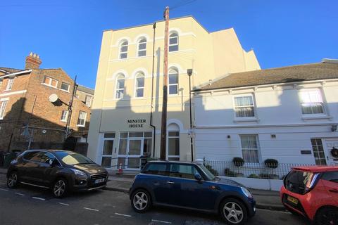 Studio to rent, Little Chelsea , Eastbourne BN21