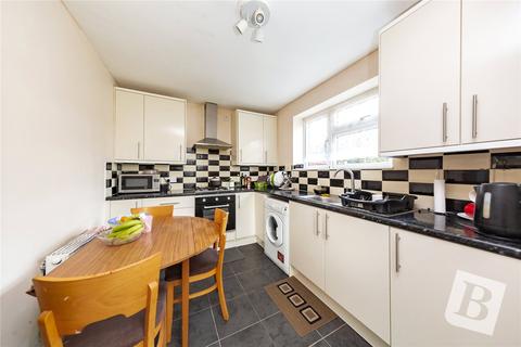 12 Kingsbridge Close, Romford, RM3 8PB