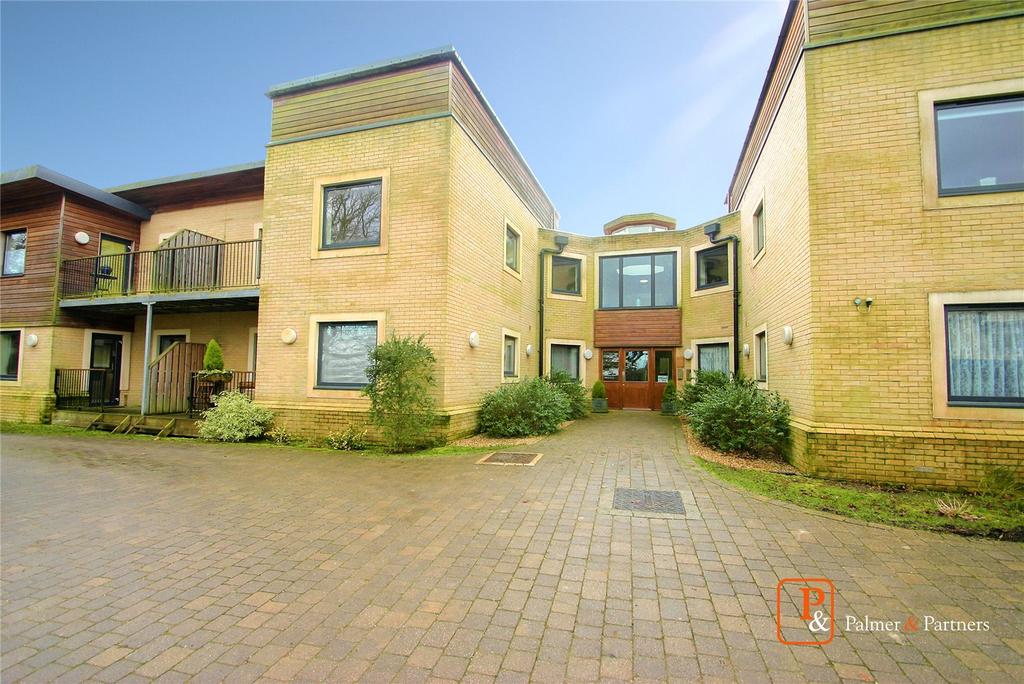 Abberton Grange, Colchester, Essex, CO5 2 bed apartment £725 pcm (£