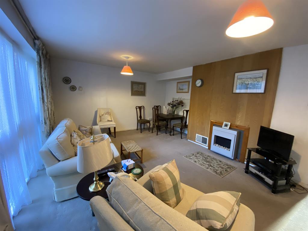 Lounge 2
