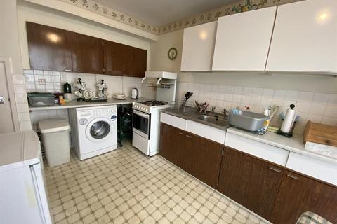 5 Balcaskie Close, Birmingham, B15 3UE