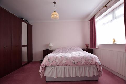 38 Bockings Grove, Clacton-on-sea, CO16 8DP