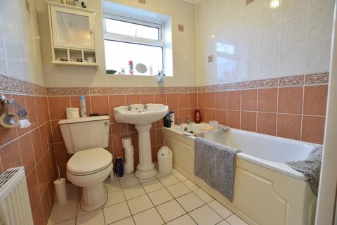 38 Bockings Grove, Clacton-on-sea, CO16 8DP
