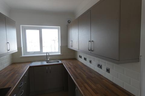 2 bedroom property to rent, 42 Warbreck Hill Road Flat C