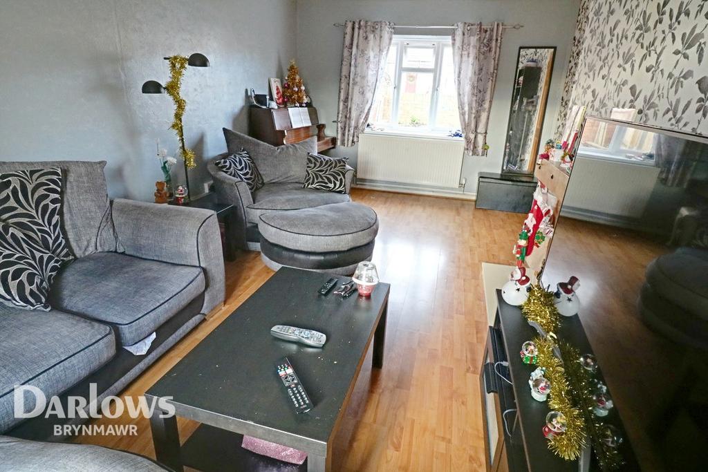 Old Barn Way, ABERGAVENNY 3 bed semidetached house £200,000