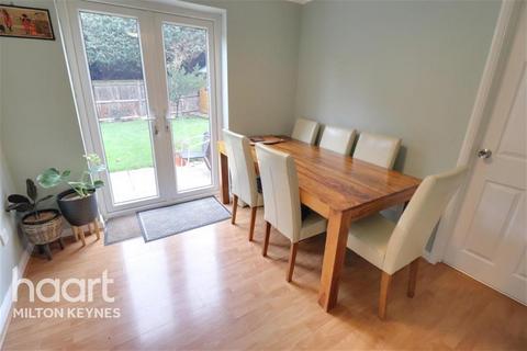 3 bedroom detached house to rent, Sandywell Drive, Downhead Park