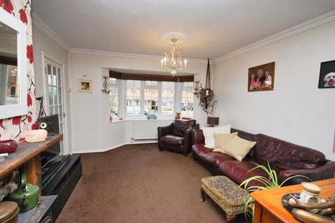 119 Hutton Drive, Hutton, Brentwood, CM13 1QN