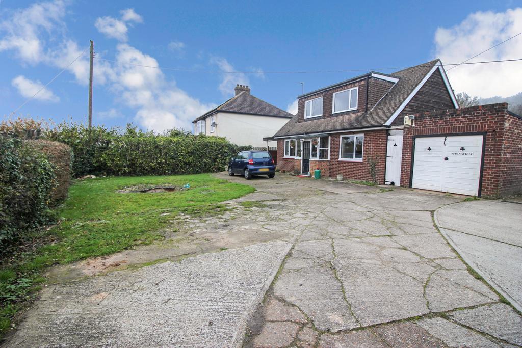 SUNDRIDGE HILL, CUXTON, ROCHEST... 3 bed detached house £435,000
