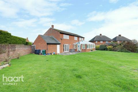 2 Fildyke Close, Meppershall, Shefford, SG17 5LF