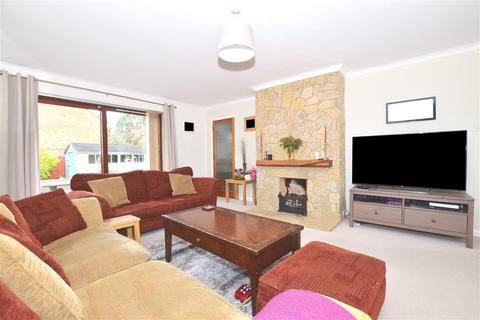 24 Uplands Road, Kenley, CR8 5EF