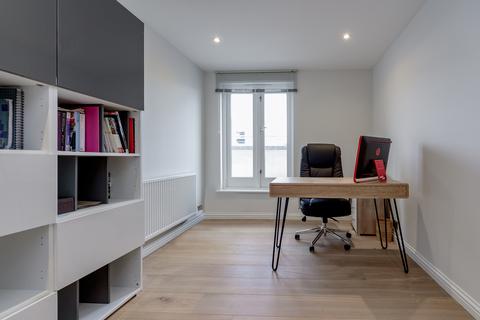 Flat 30, 1 Warrington Gardens, London, W9 2QB