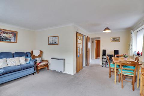 12 Cuckoo Drive, Heathfield, TN21 8AR