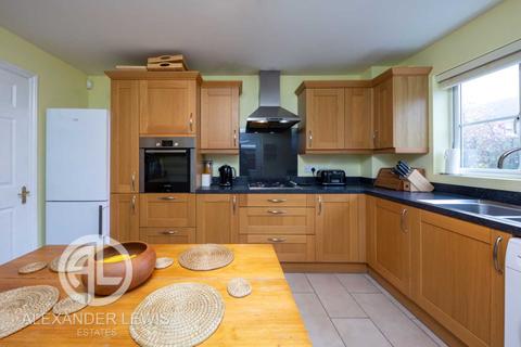 21 Oaktree Close, Letchworth Garden City, SG6 3XY