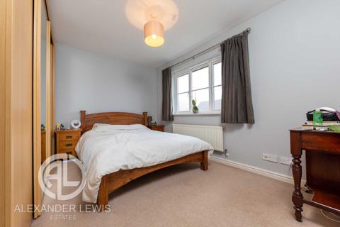 21 Oaktree Close, Letchworth Garden City, SG6 3XY