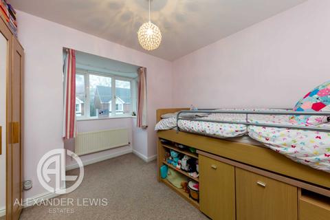 21 Oaktree Close, Letchworth Garden City, SG6 3XY