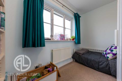 21 Oaktree Close, Letchworth Garden City, SG6 3XY