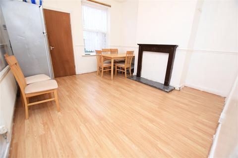 3 Colwyn View, Leeds, LS11 6LN