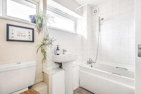 3 Hewitt Close, Swindon, SN3 6DR