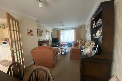 97 Arnold Lane, Gedling, Nottingham, NG4 4HA