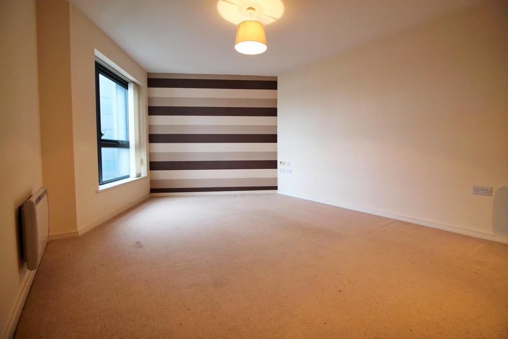 The Deck, Lock 7 Mersey Road, Runcorn 2 bed apartment £625 pcm (£144 pw)