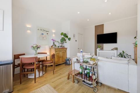 2 bedroom maisonette for sale, Hamilton Crescent, Palmers Green N13