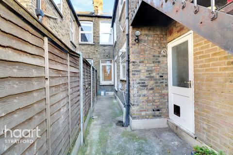 30a Harcourt Road, London, E15 3DU