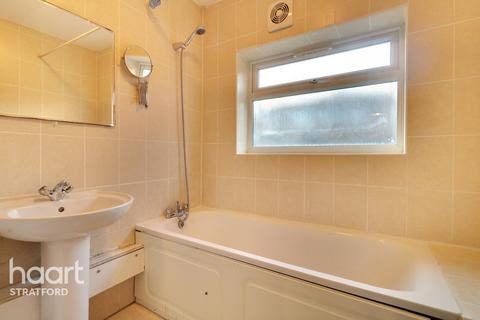 30a Harcourt Road, London, E15 3DU