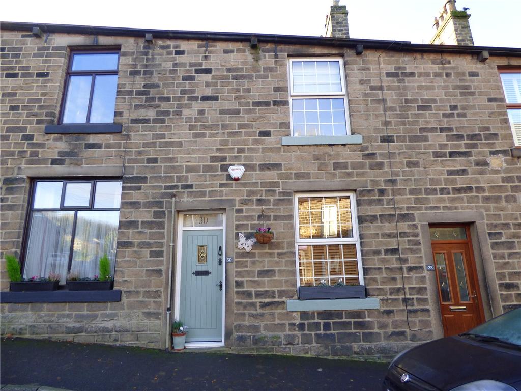 Court Street, Uppermill, Saddleworth, OL3 3 bed terraced house £1,100