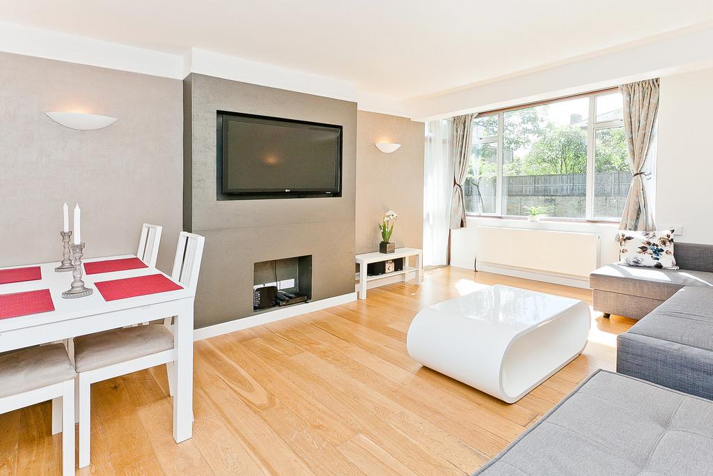 Alwyne Square, Islington, N1 3 bed house share - £800 pcm (£185 pw)