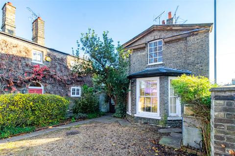 13 Emmanuel Road, Cambridge, CB1 1JW