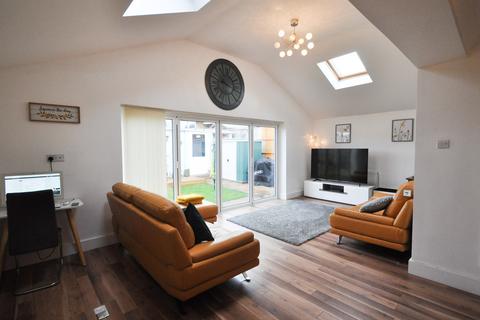 2 Anstey Close, Leigh-on-sea, SS9 5AW