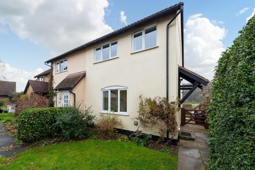 Ash Meadow, Much Hadham 3 bed end of terrace house £390,000