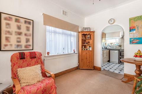 51 Fairmead Crescent, Edgware, HA8 8YH