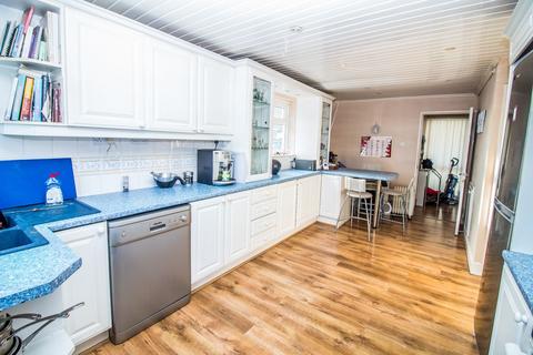 6 Highheath, Washington, NE37 1LG