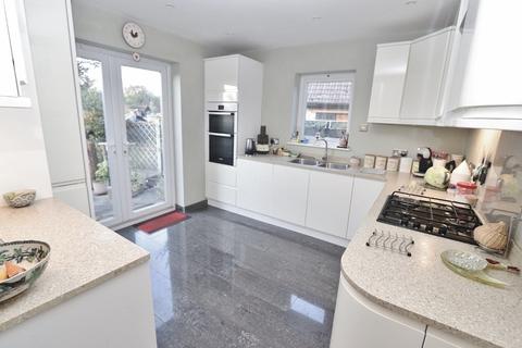 1, Festival Cottages North Road, Havering-atte-bower, Romford, RM4 1PU
